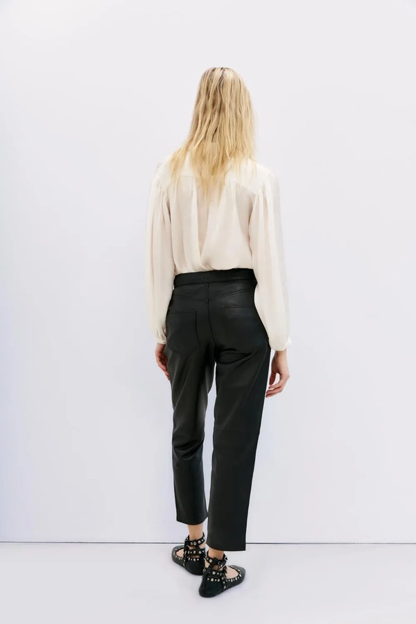 pantalon recto new cuero