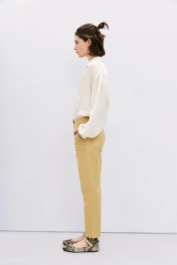 pantalon recto new cuero