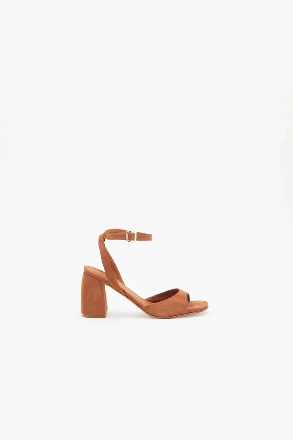 sandalia guiza suede