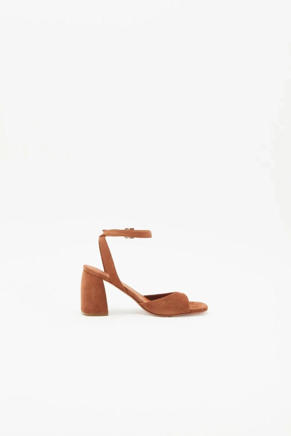 sandalia guiza suede
