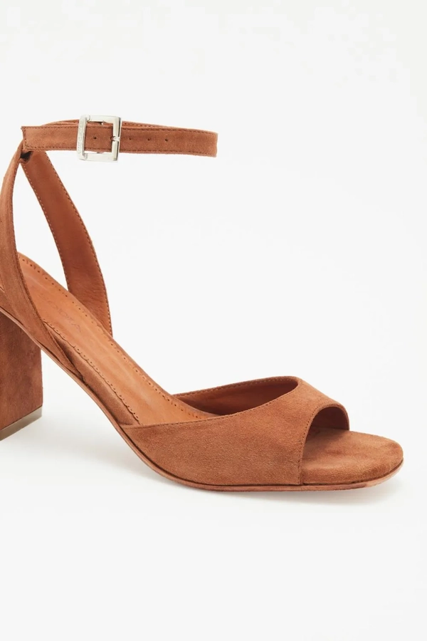 sandalia guiza suede
