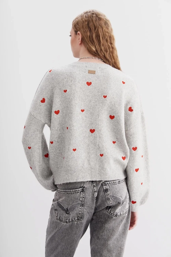 sweater petit coeur