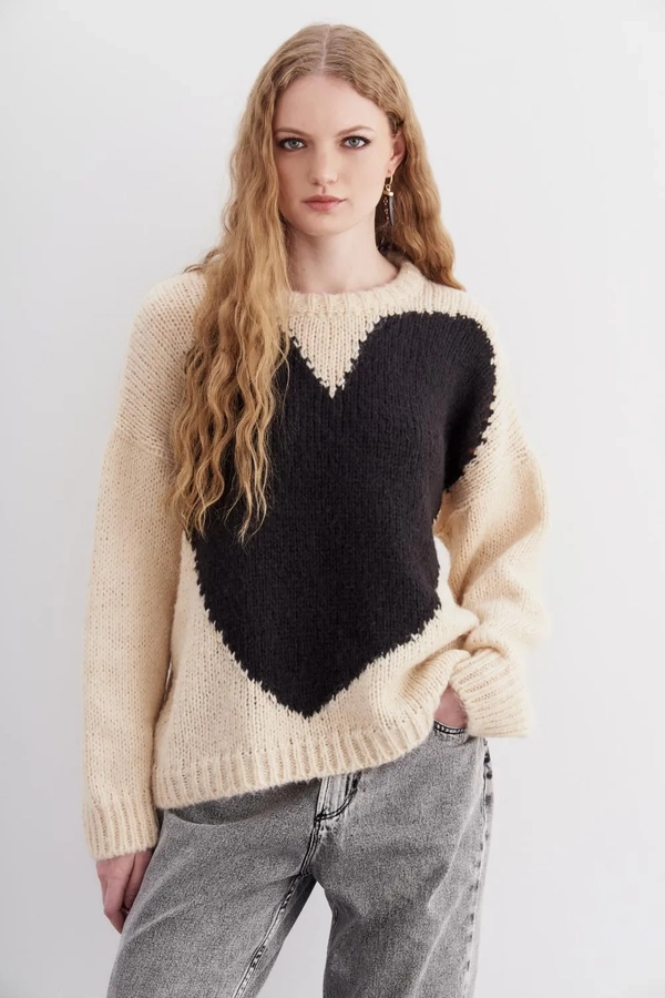 sweater amour