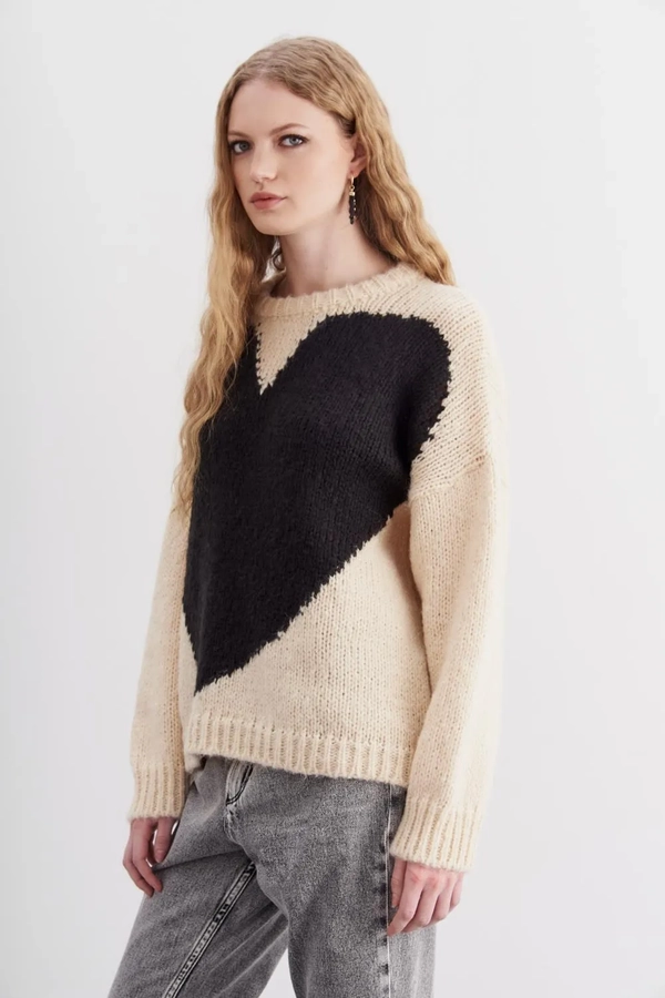 sweater amour