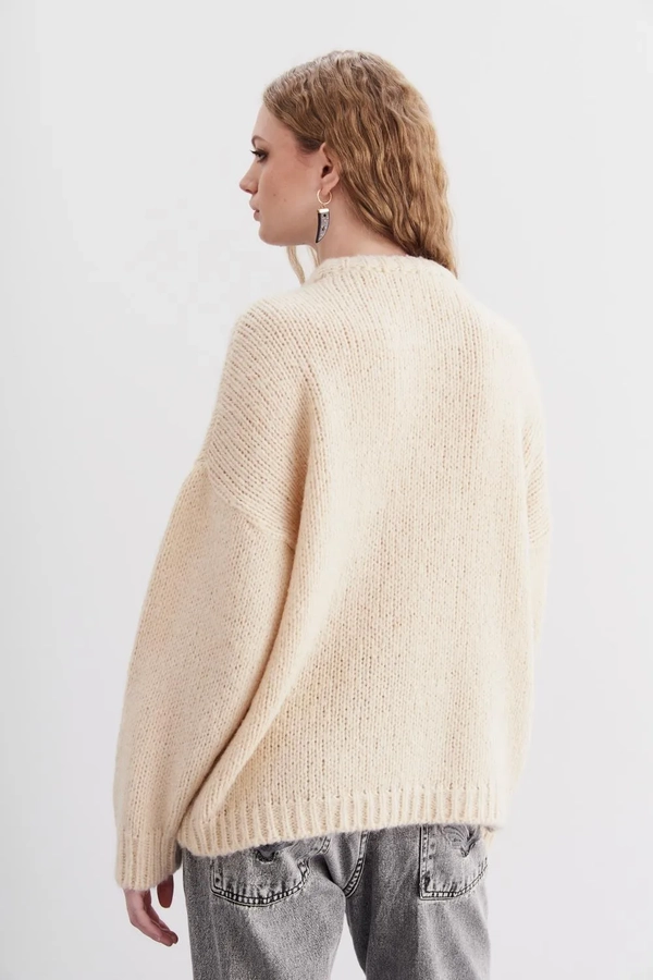 sweater amour