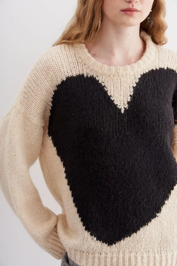 sweater amour