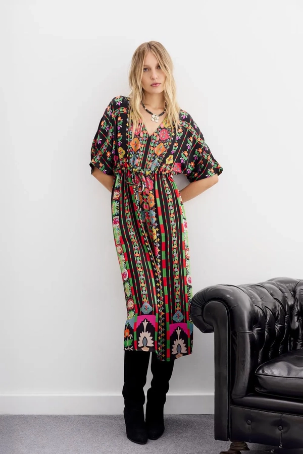 vestido buganda paisley
