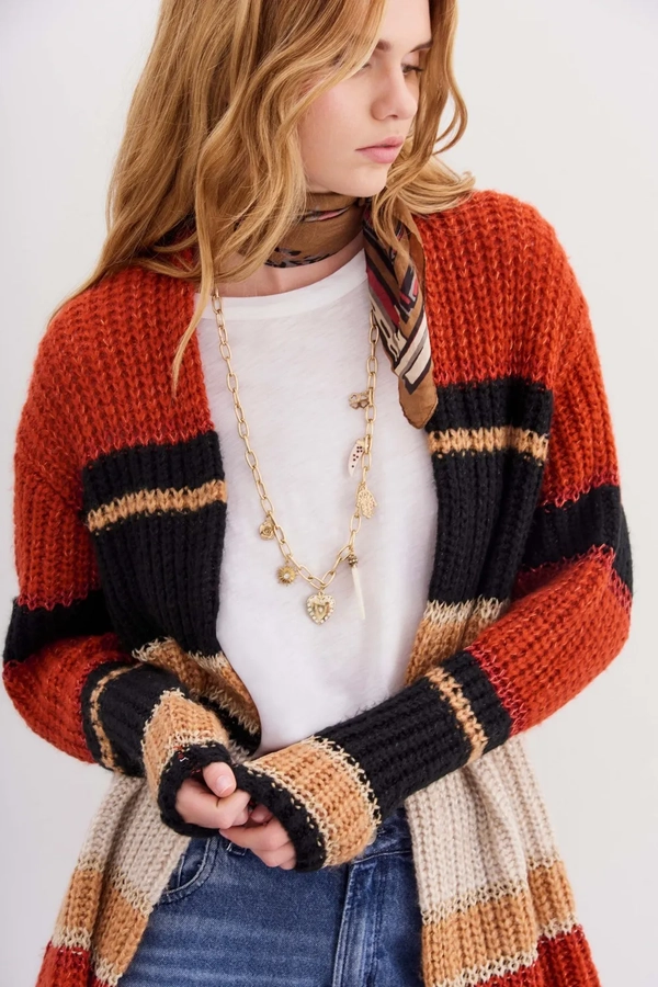 cardigan shinny line