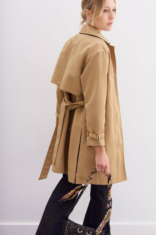 trench emma