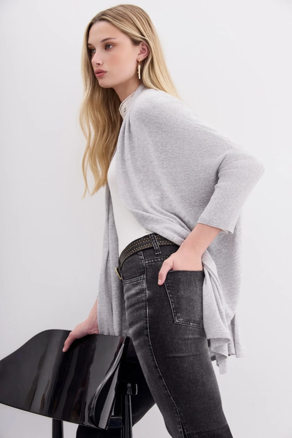 cardigan throw