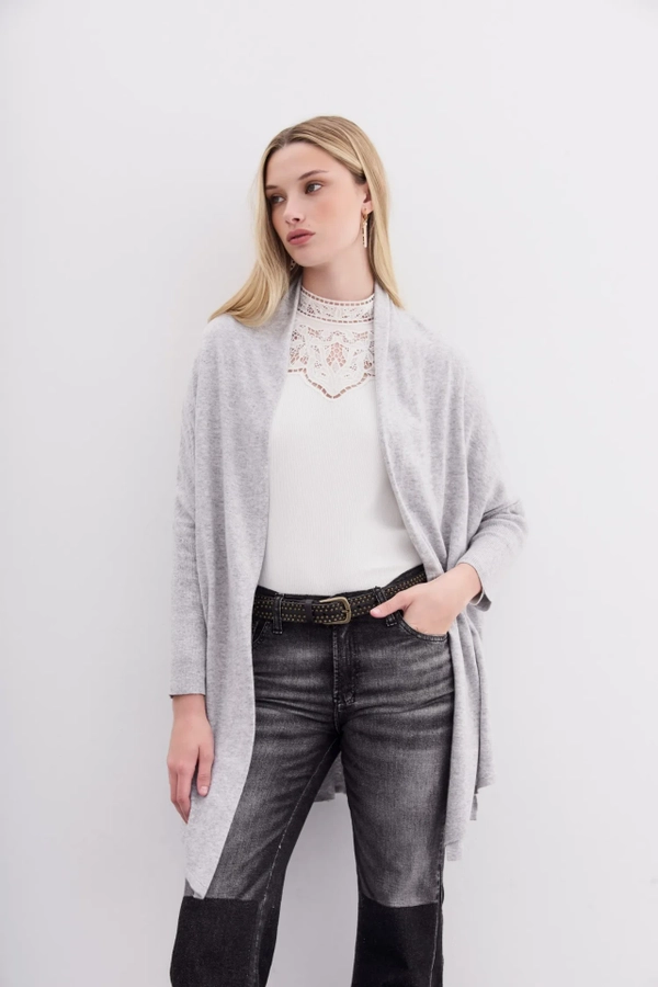 cardigan throw