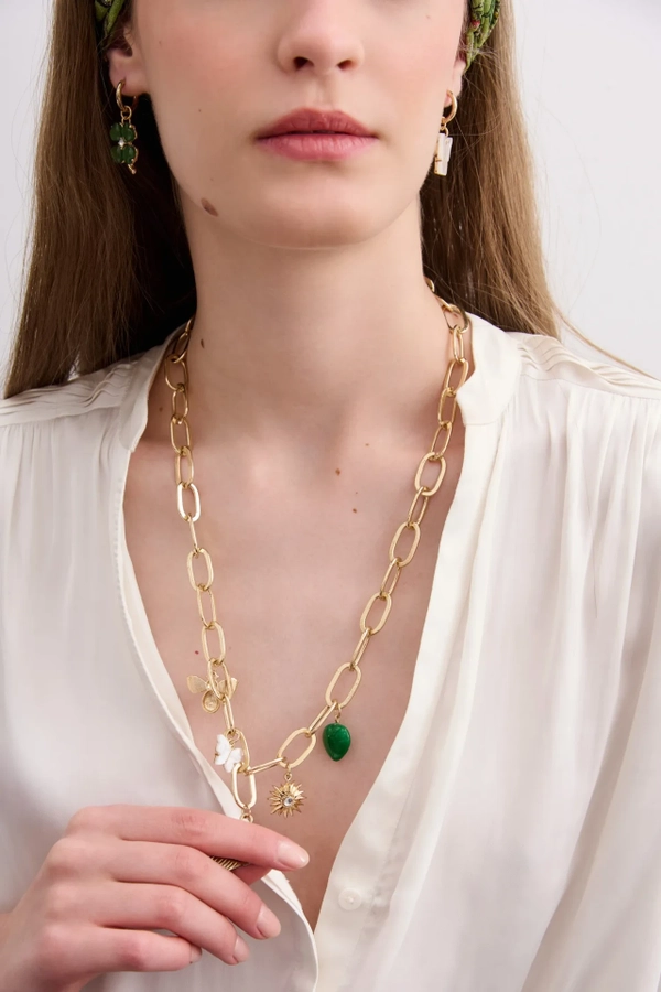 collar chain amulet clover