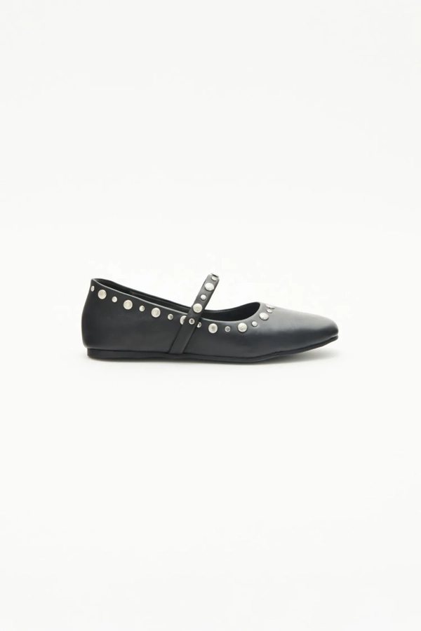 balerina flat studs