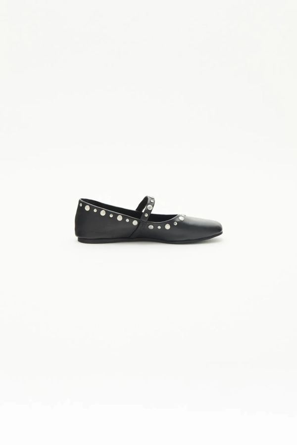balerina flat studs