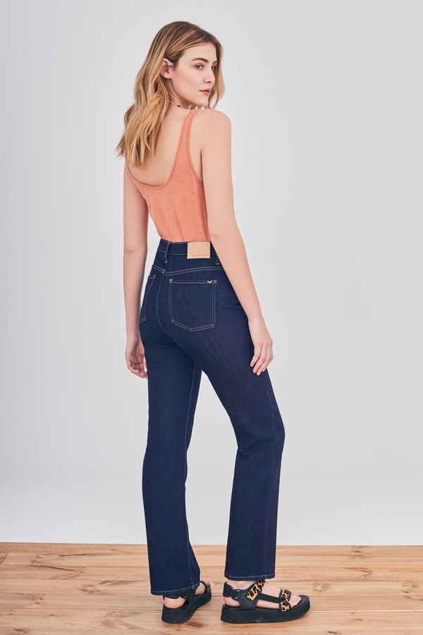 Jean Nina Dusk