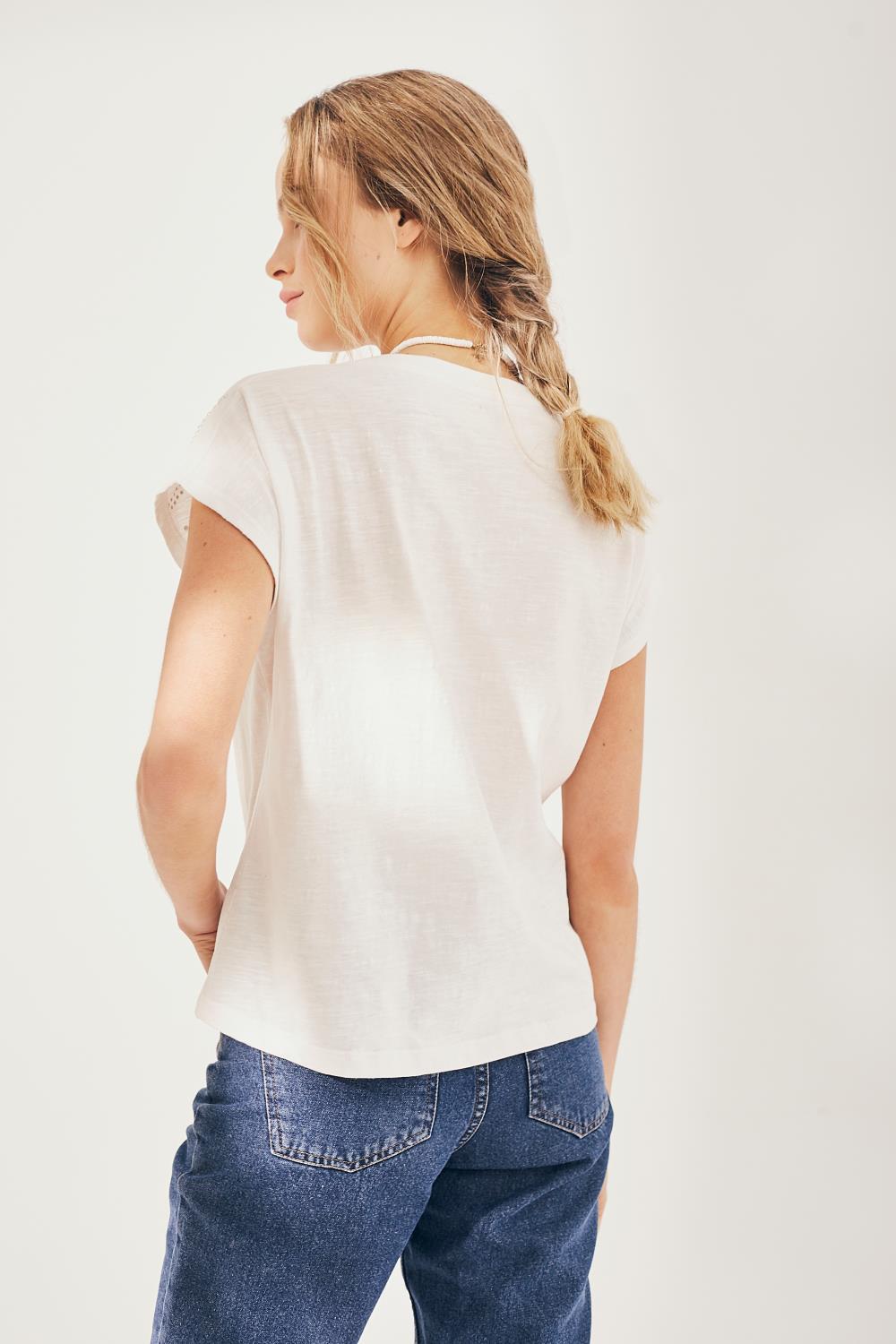 Remera Lirio