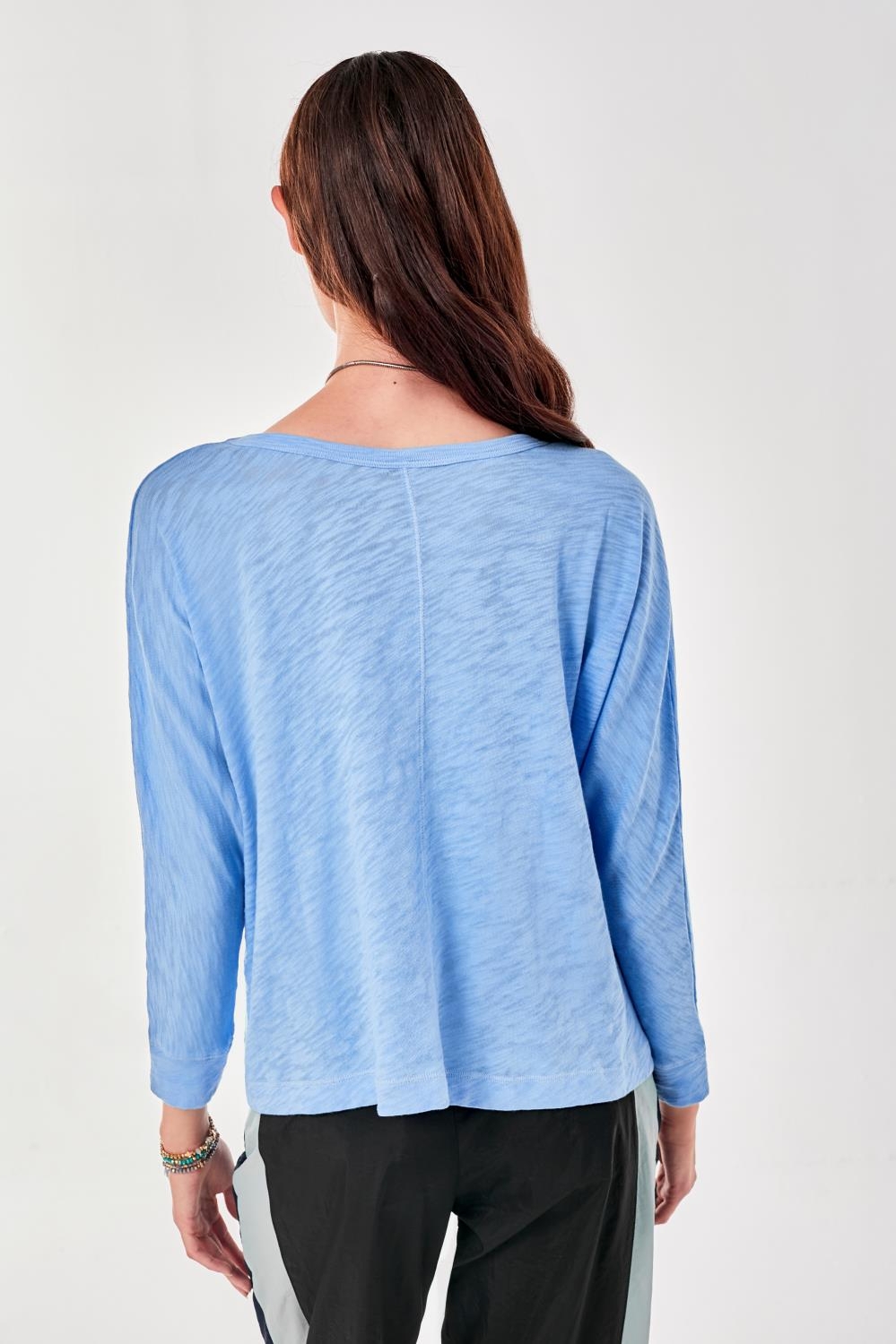 Remera Vale Ancha