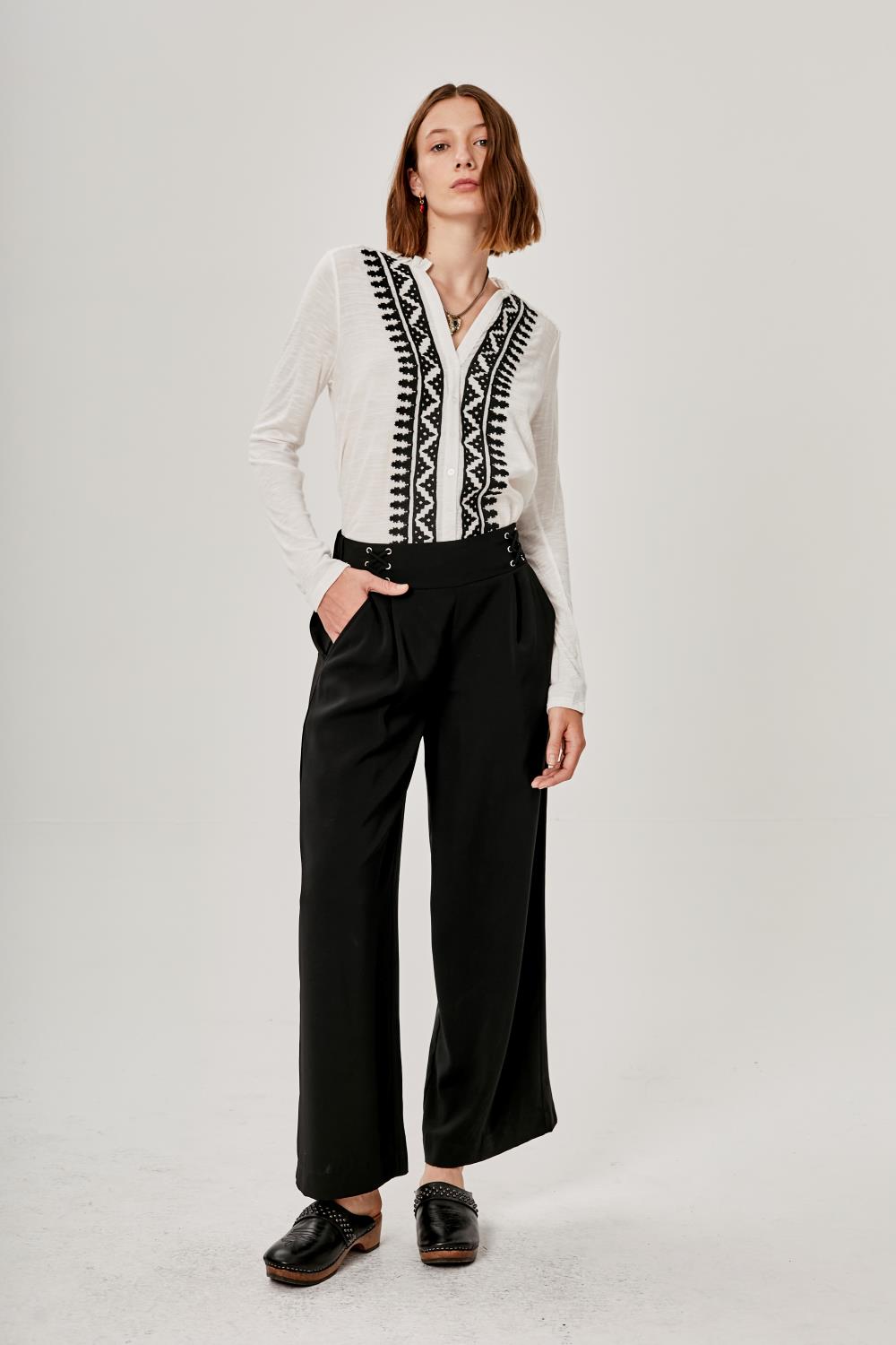 Pantalon Arandelas