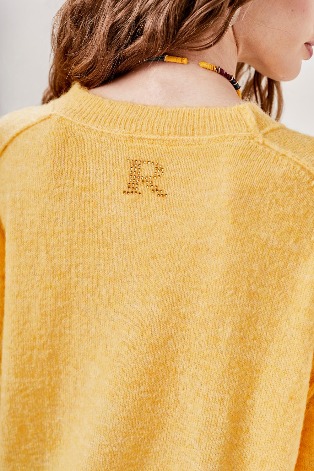 Sweater Be Happy
