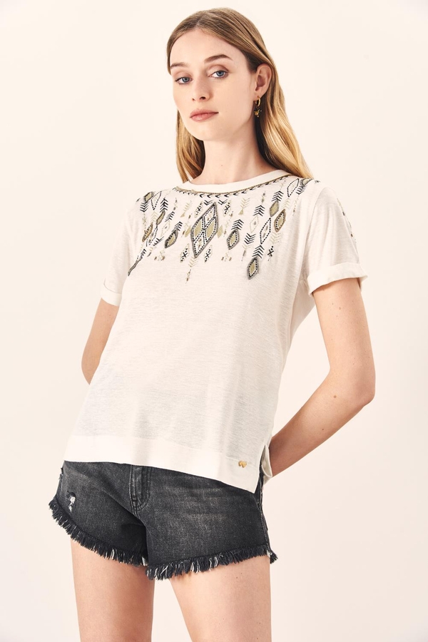 Remera African