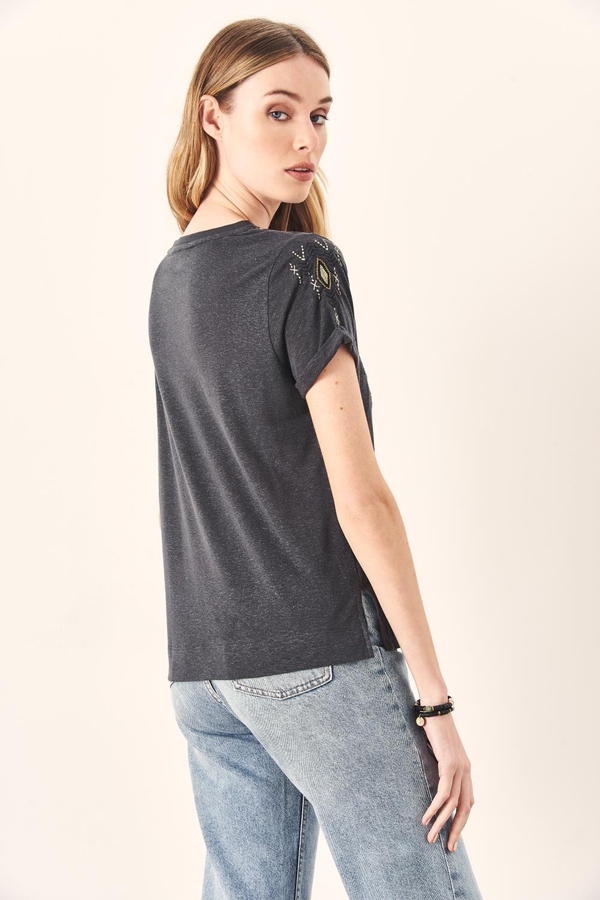 Remera African