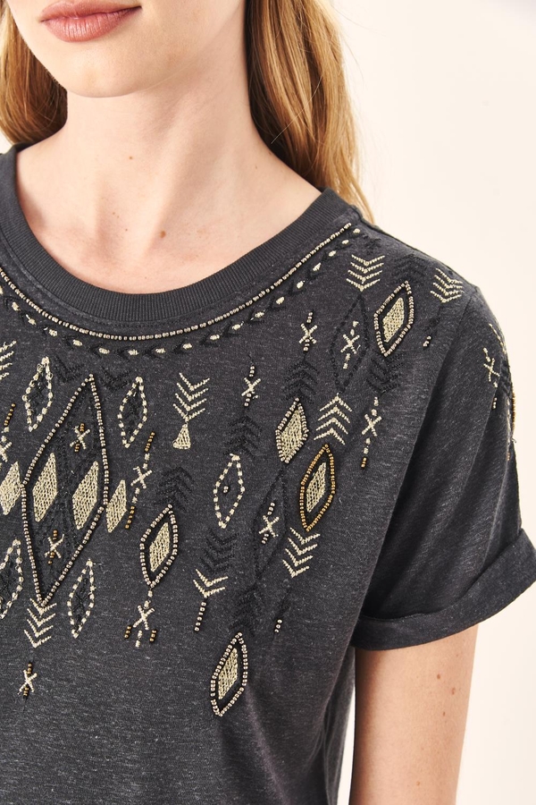 Remera African