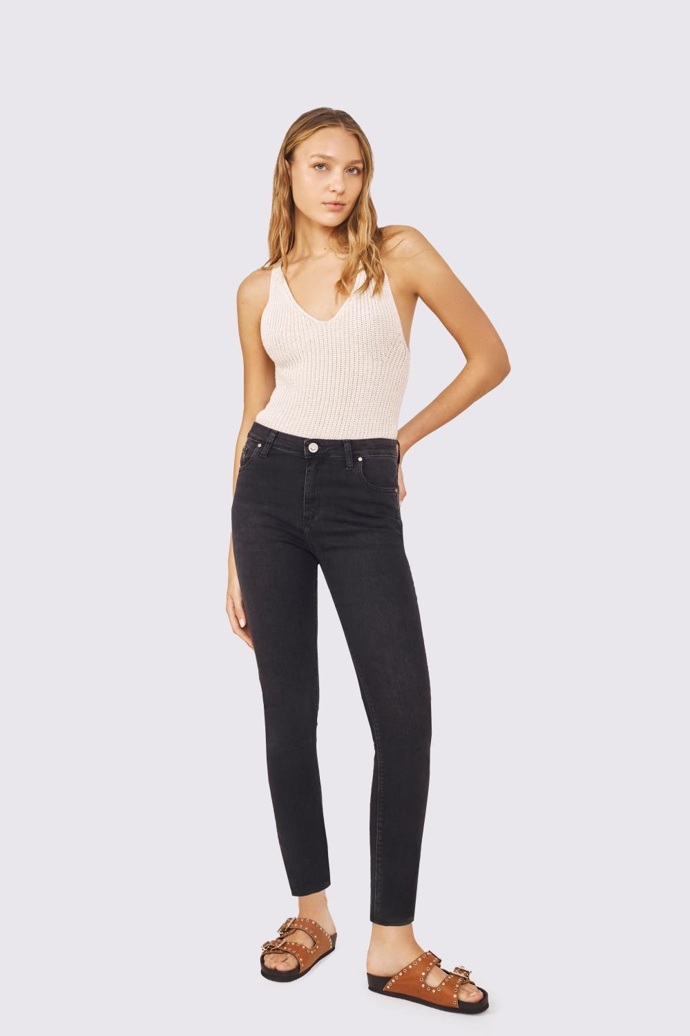 Jean Slim High Rise Dark Black