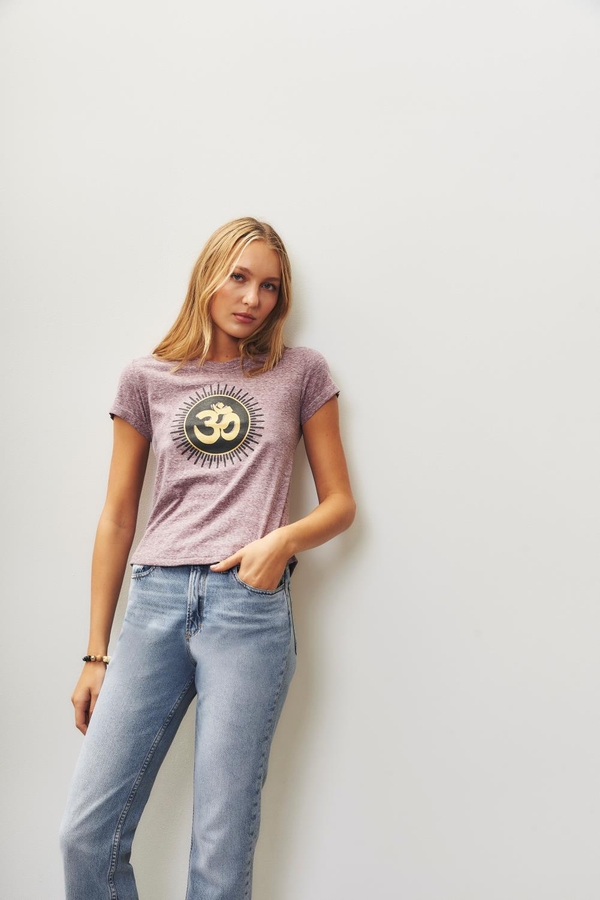remera om