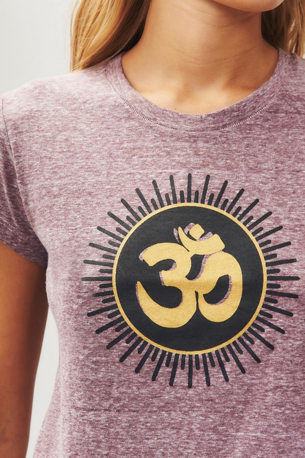 remera om