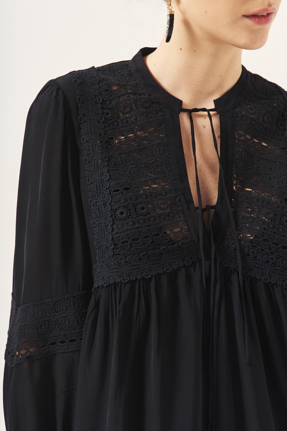 vestido nature laces