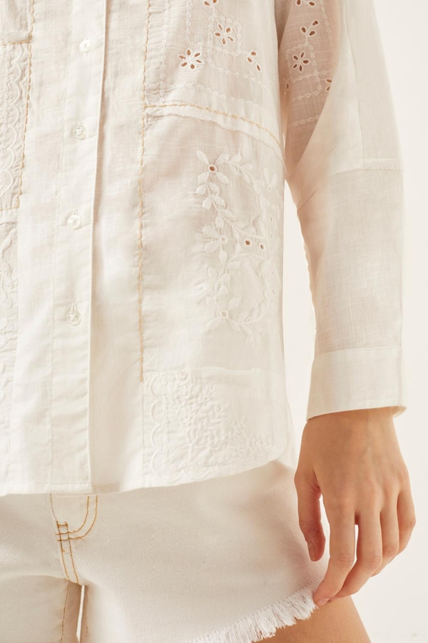 camisa romantic patch