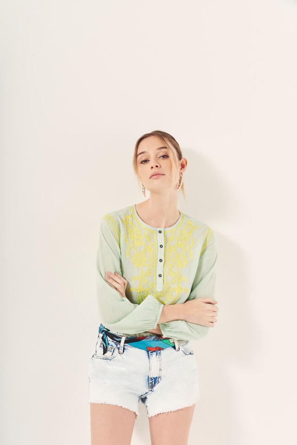 camisa gandha color
