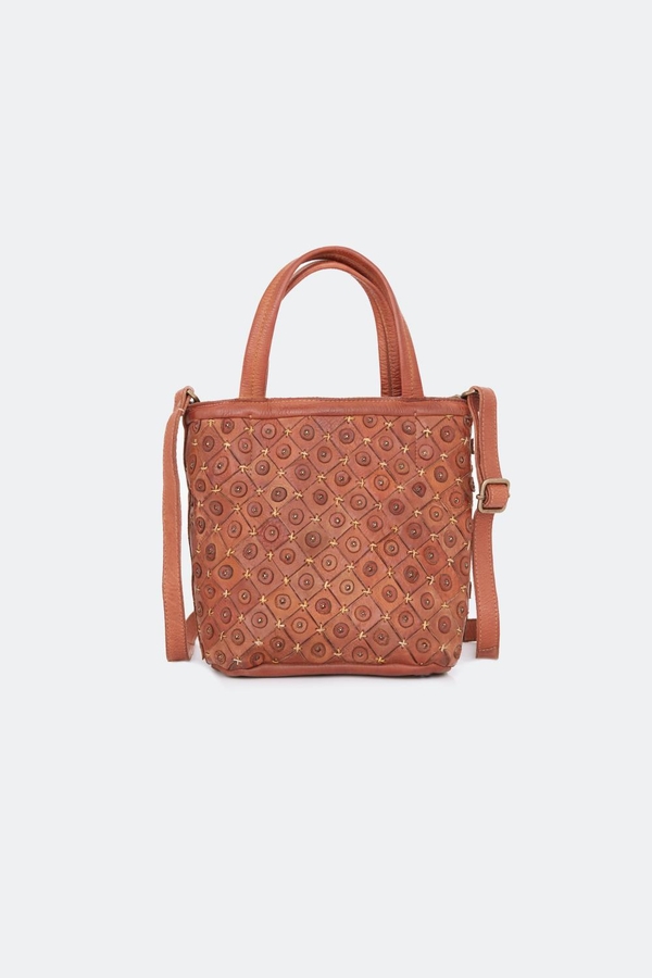 cartera tote buttons