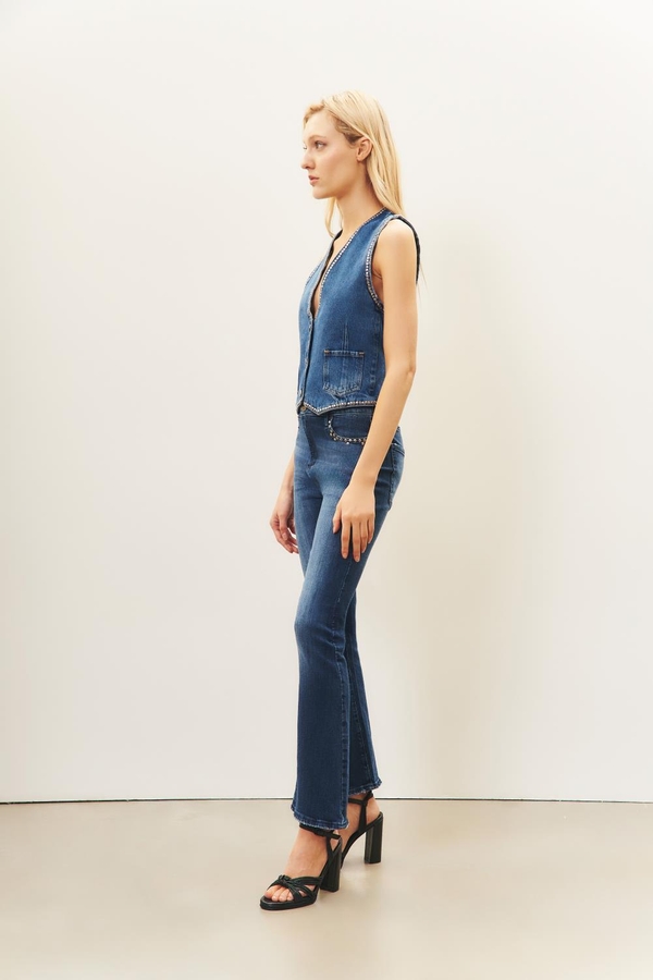 jean flare metal