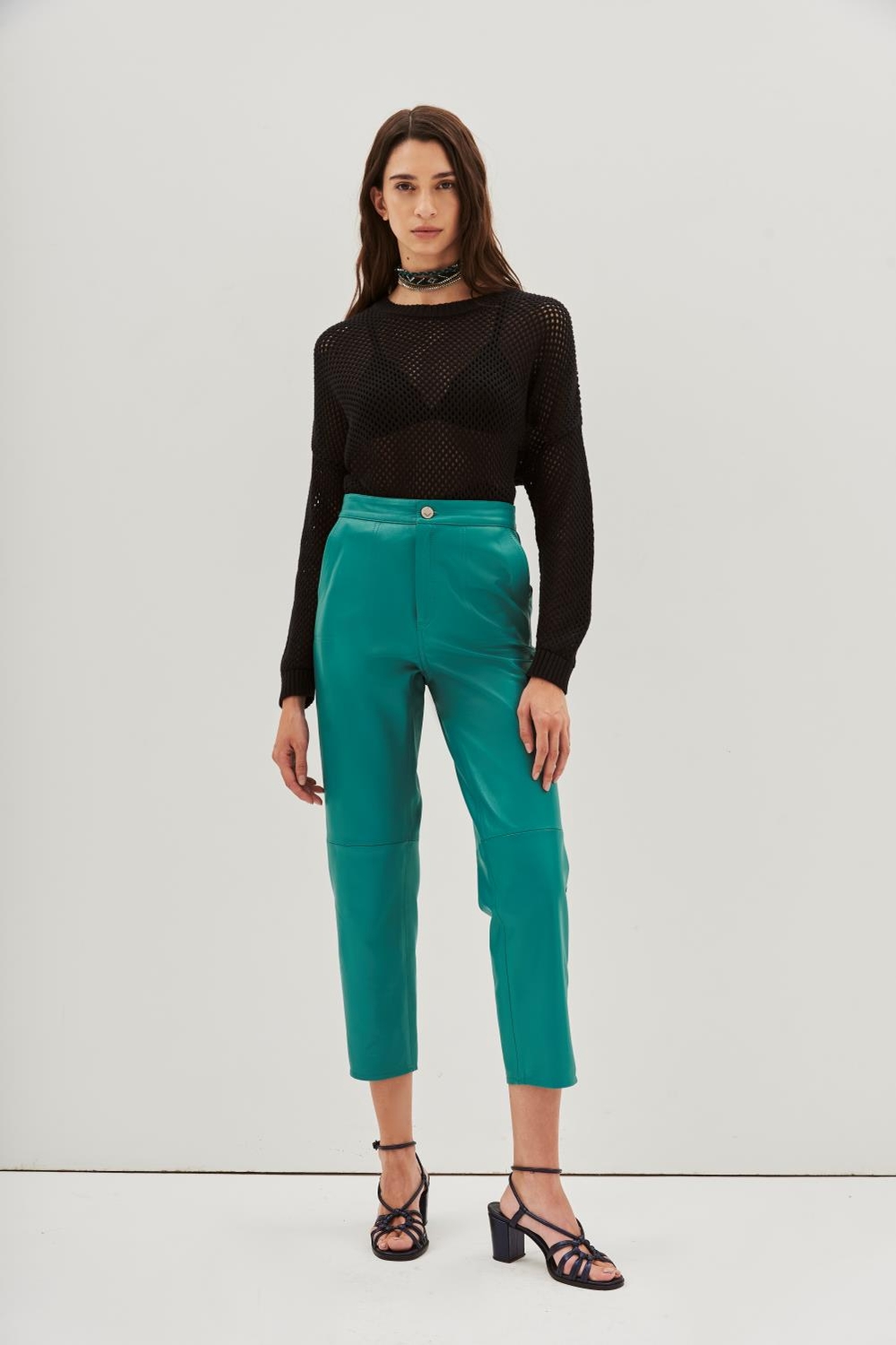 pantalon recto cuero
