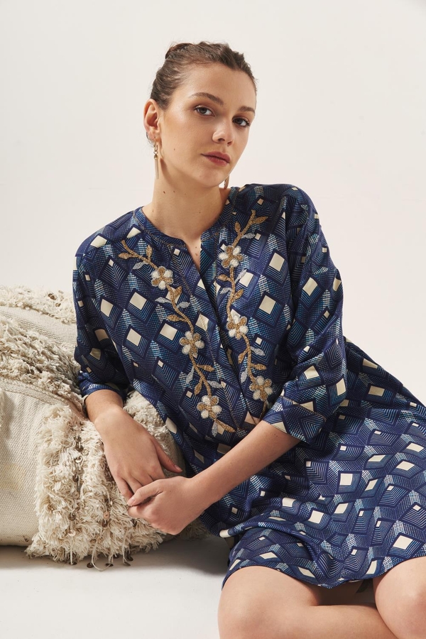 vestido wonderland