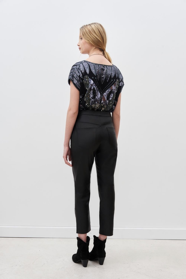 pantalon recto new cuero