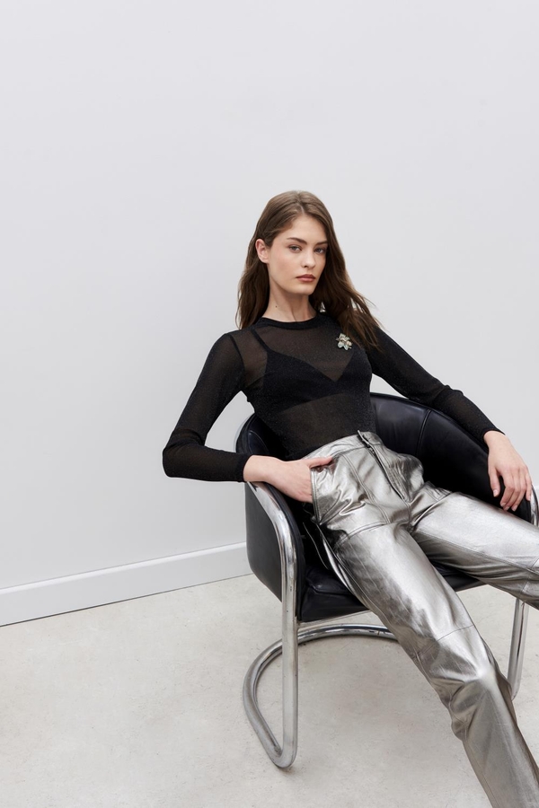 pantalon recto new cuero