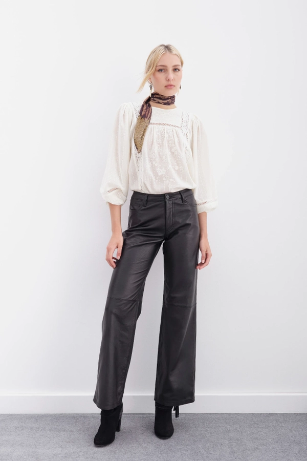 pantalon oxford cuero