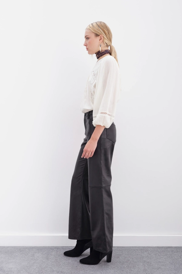 pantalon oxford cuero