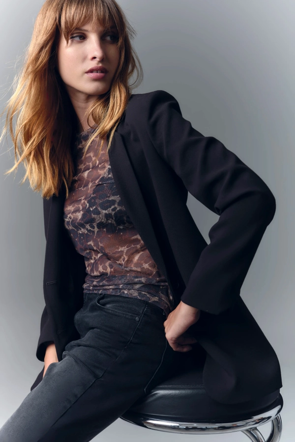 remera mesh animal leopardo