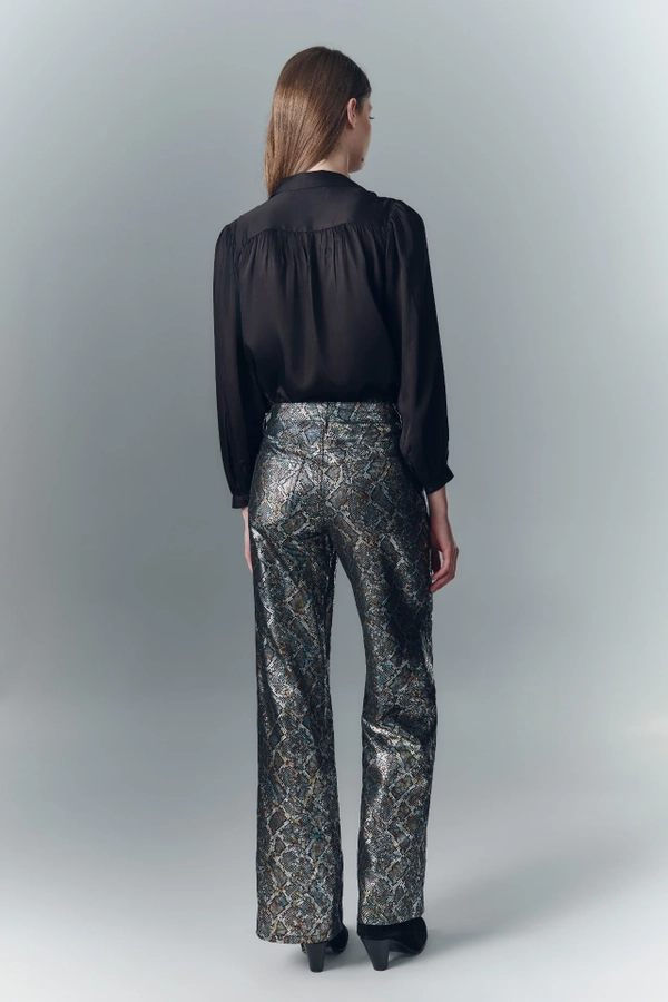 pantalon oxford reptile cuero