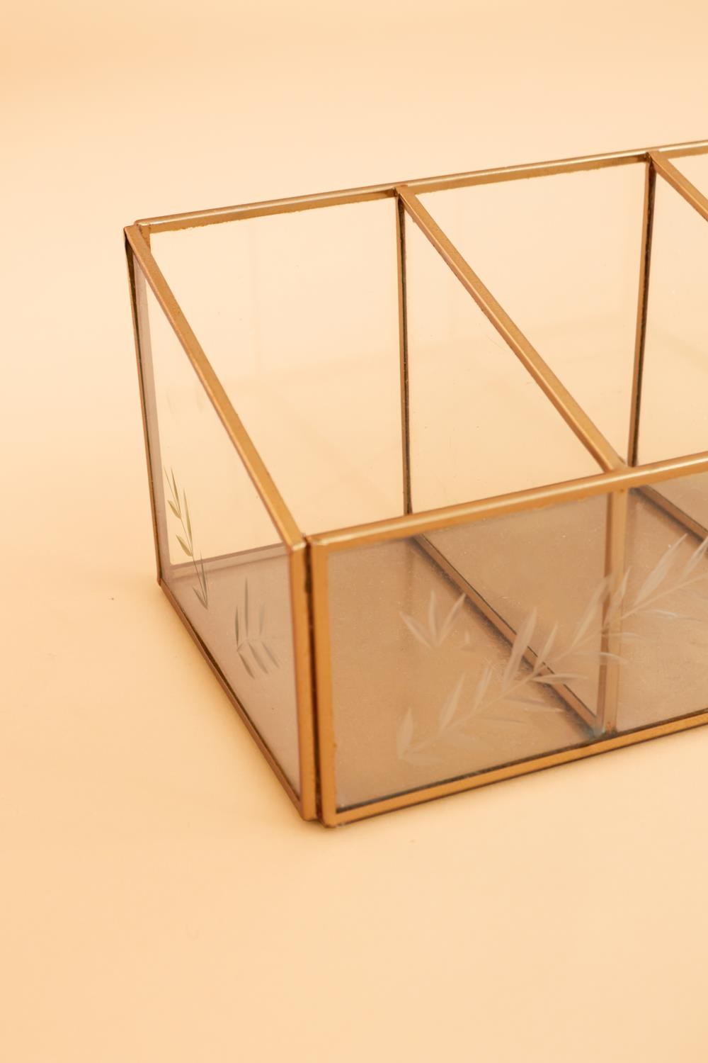 Adorno Planter
