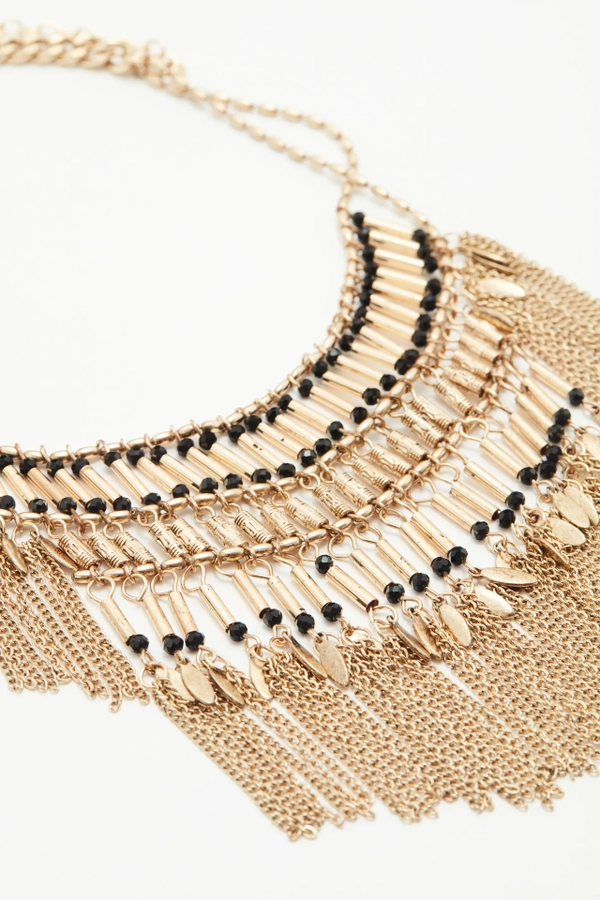 collar crested